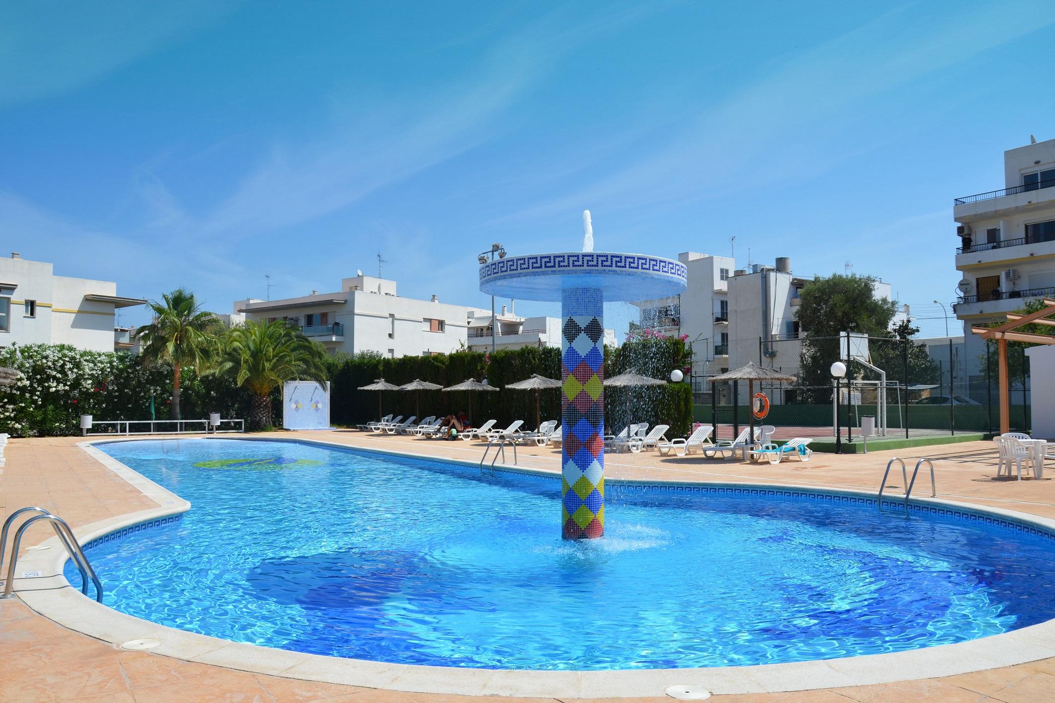 Aparthotel Vibra Bay San Antonio  Exterior photo