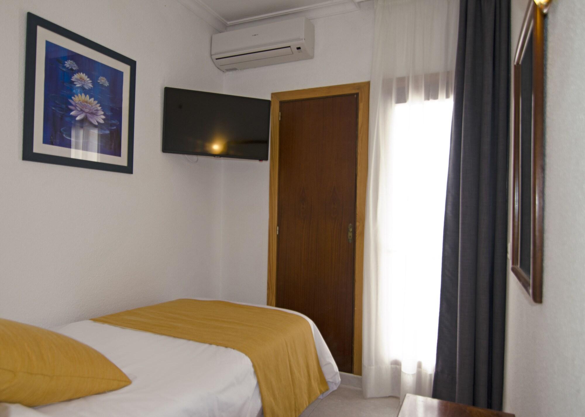 Aparthotel Vibra Bay San Antonio  Exterior photo